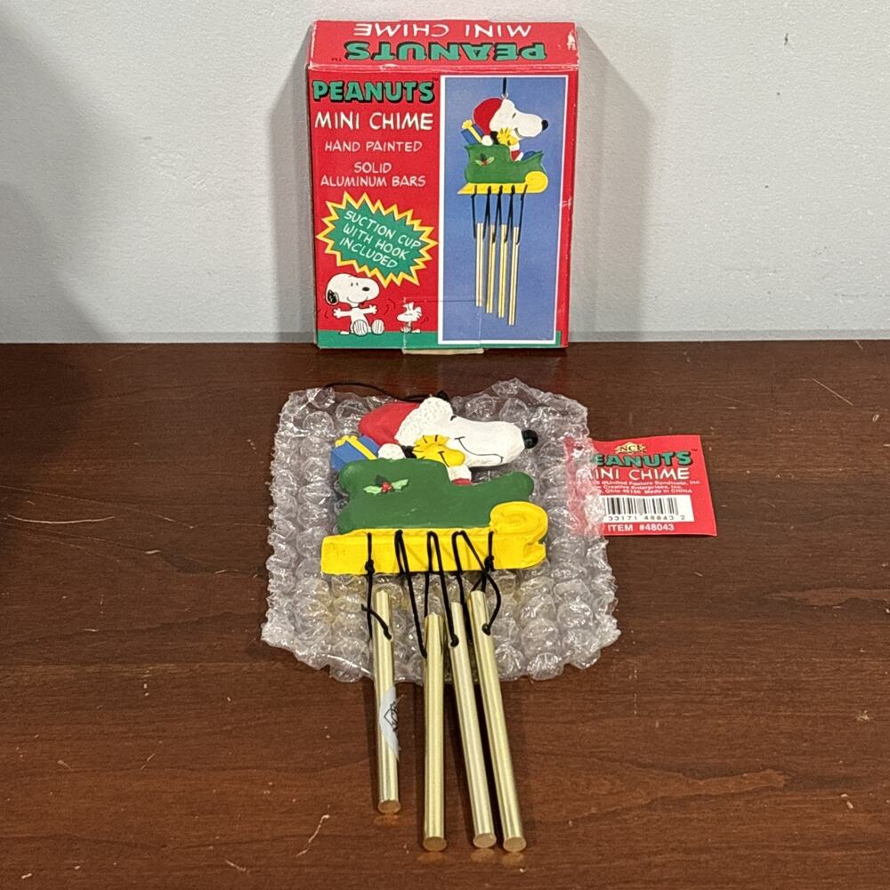 Vintage Peanuts Snoopy Woodstock Christmas Santa Mini Wind Chime In Box NCE 1996 - Picture 1 of 12